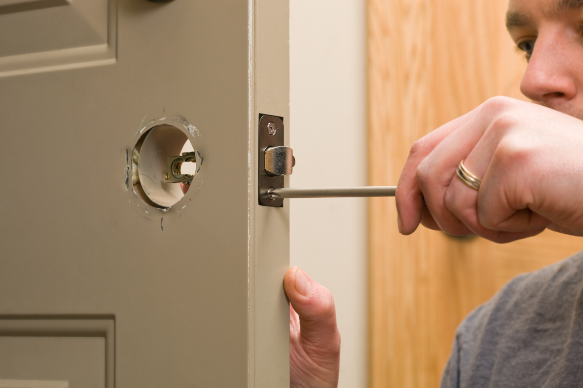 27 Essential Home Security Tips You Need to Know