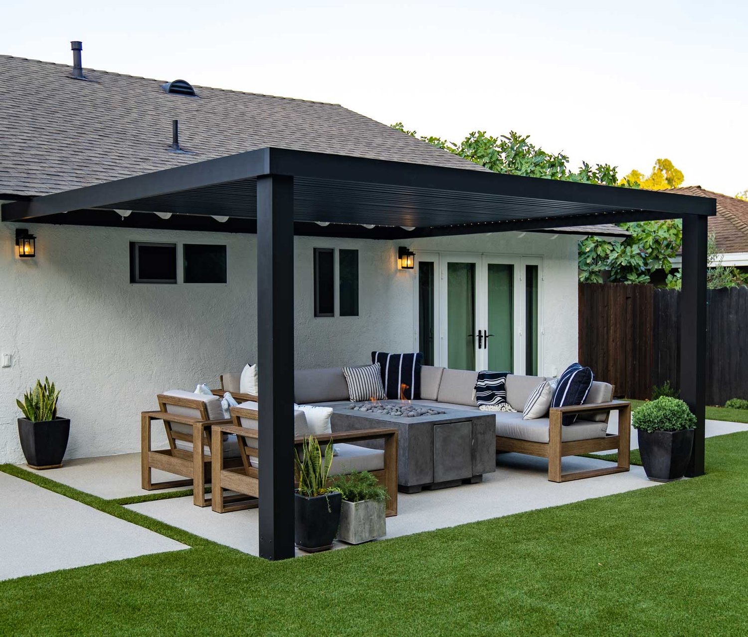 2022 Warm-Season Outdoor Living Trends: The New American Yard