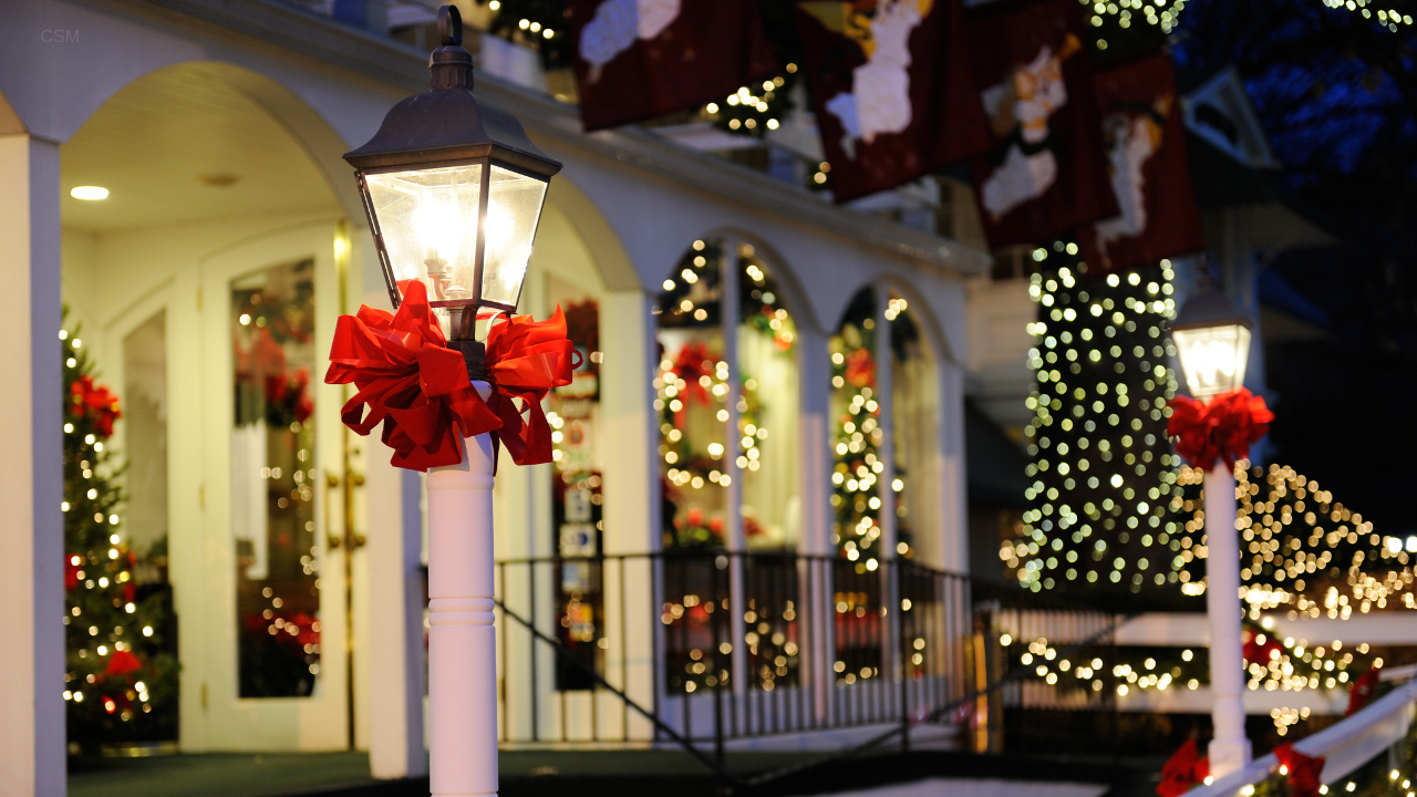 Remove term: Holiday Curb Appeal Ideas Holiday Curb Appeal Ideas