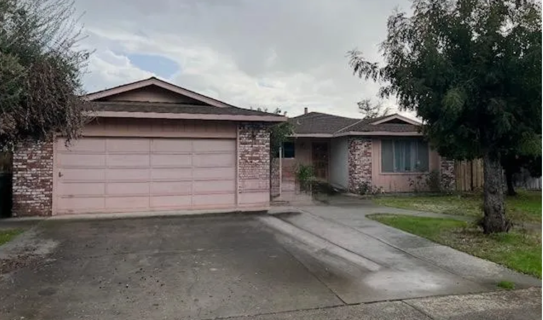 240 W Tuolumne Rd. Turlock, 3bd/2ba/1520sf